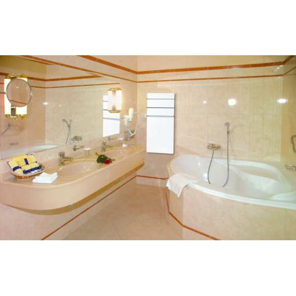Cклокерамический полотенцесушитель HGlass GHT 5010 W Premium